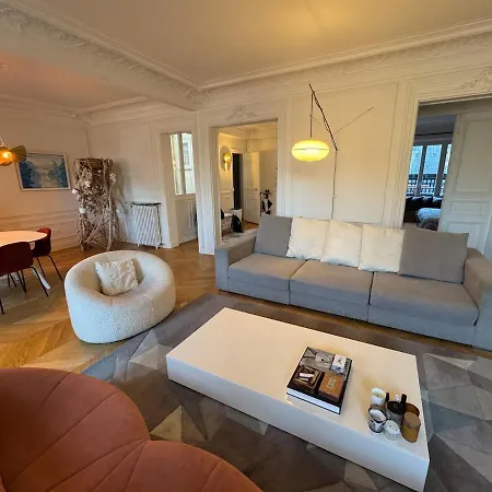 Appartamento Prestigieux Duplex & Jacuzzi - Saint-petersbourg *