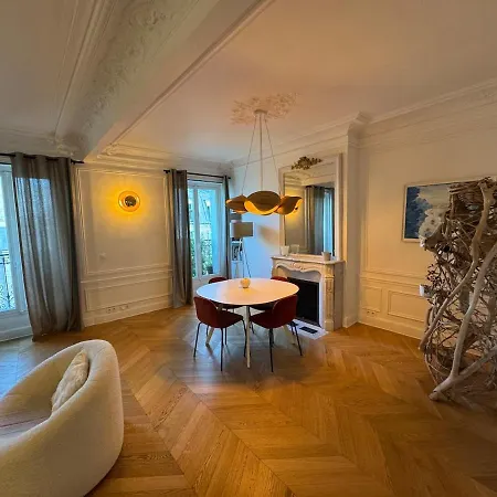 Prestigieux Duplex & Jacuzzi - Saint-petersbourg